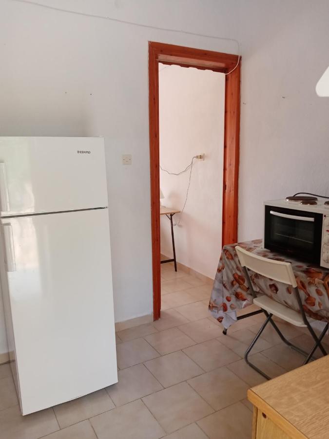 Kandilari Apartments Kokkino Nero Bagian luar foto
