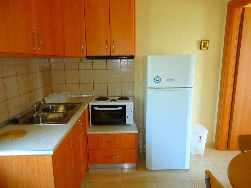 Kandilari Apartments Kokkino Nero Bagian luar foto